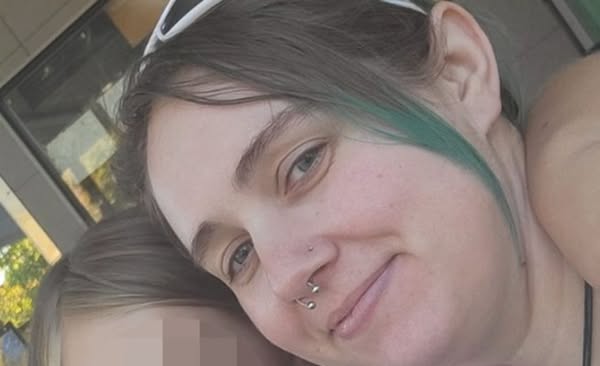 DALTON, GA — The community of Dalton is reeling following a harrowing double murder-suicide that claimed the lives of two women—Rebeca Akins, 35, and Cindel Rhoden, 33—both killed by the same man, 37-year-old Kevin Akins, who then took his own life, according to the Dalton Police Department https://breakoutstories.pro/cindel-rhoden-and-rebeca…/