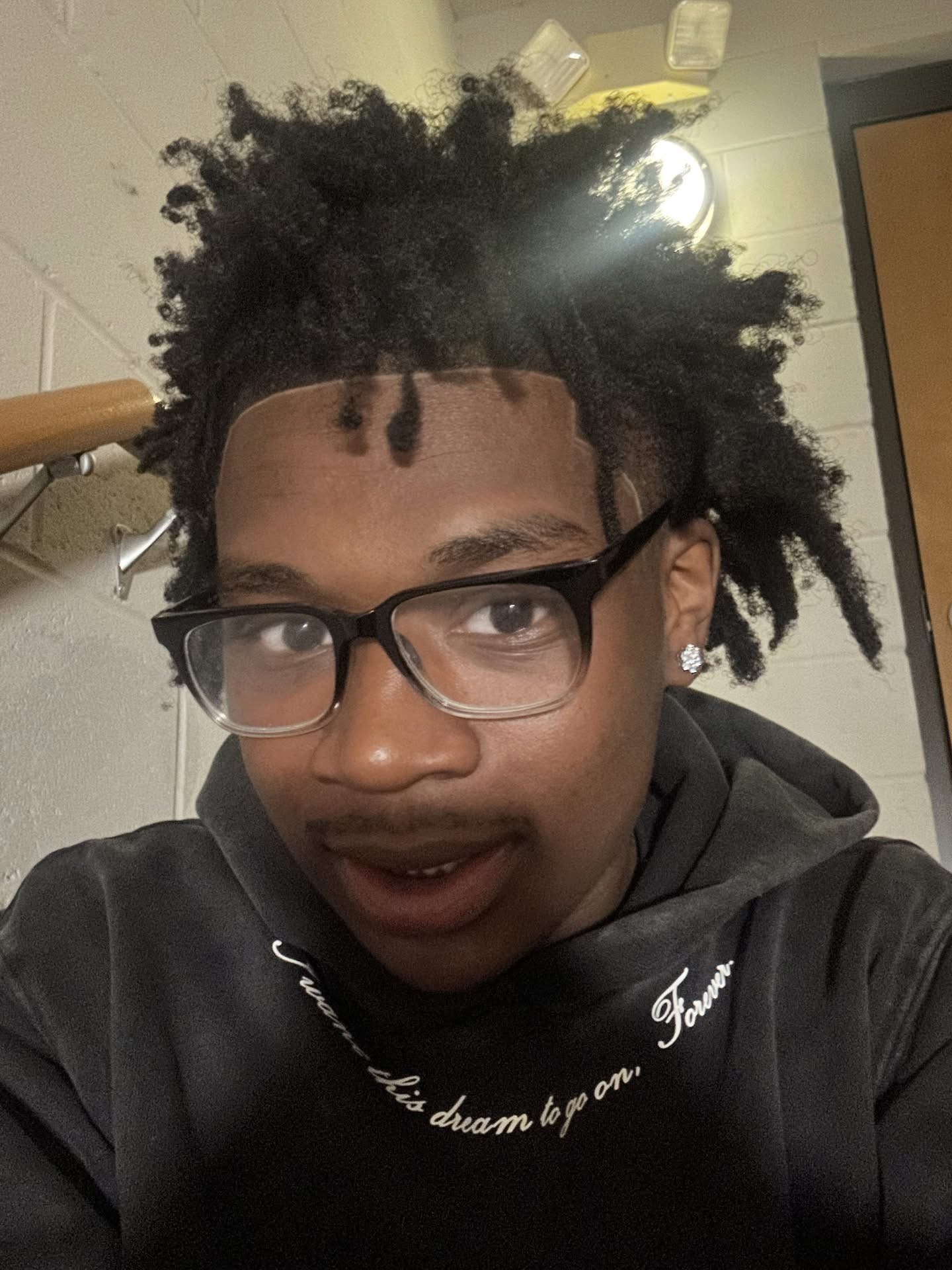 Tragedy in Milwaukee: 19-Year-Old Zakiy Robertson Identified as Victim of Fatal Shooting Near Dr. Martin Luther King Jr. Drive